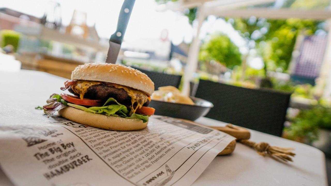 Bij Hen Op Ameland 호텔 홀륌 외부 사진