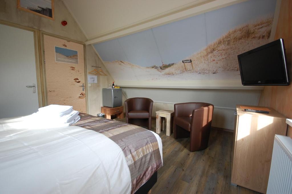 Bij Hen Op Ameland 호텔 홀륌 객실 사진